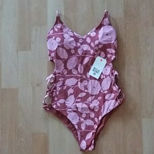 Billabong one Piece swimsuit Size M